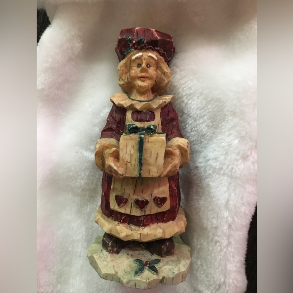 Charming Figurine candle holder with Gift